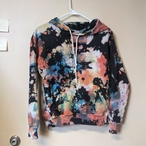 Big bud tie-dye hoodie